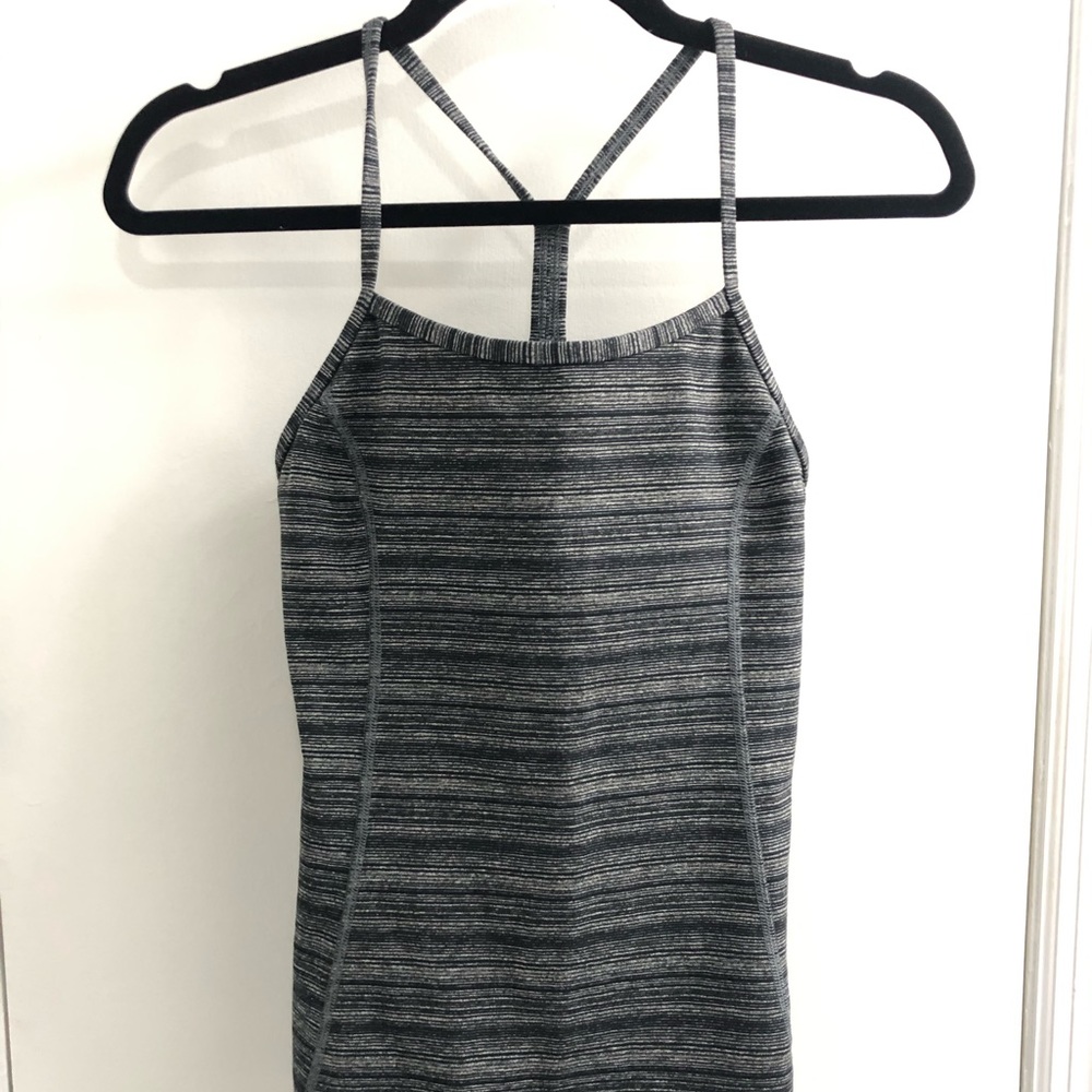 UA Power Y Top with bra